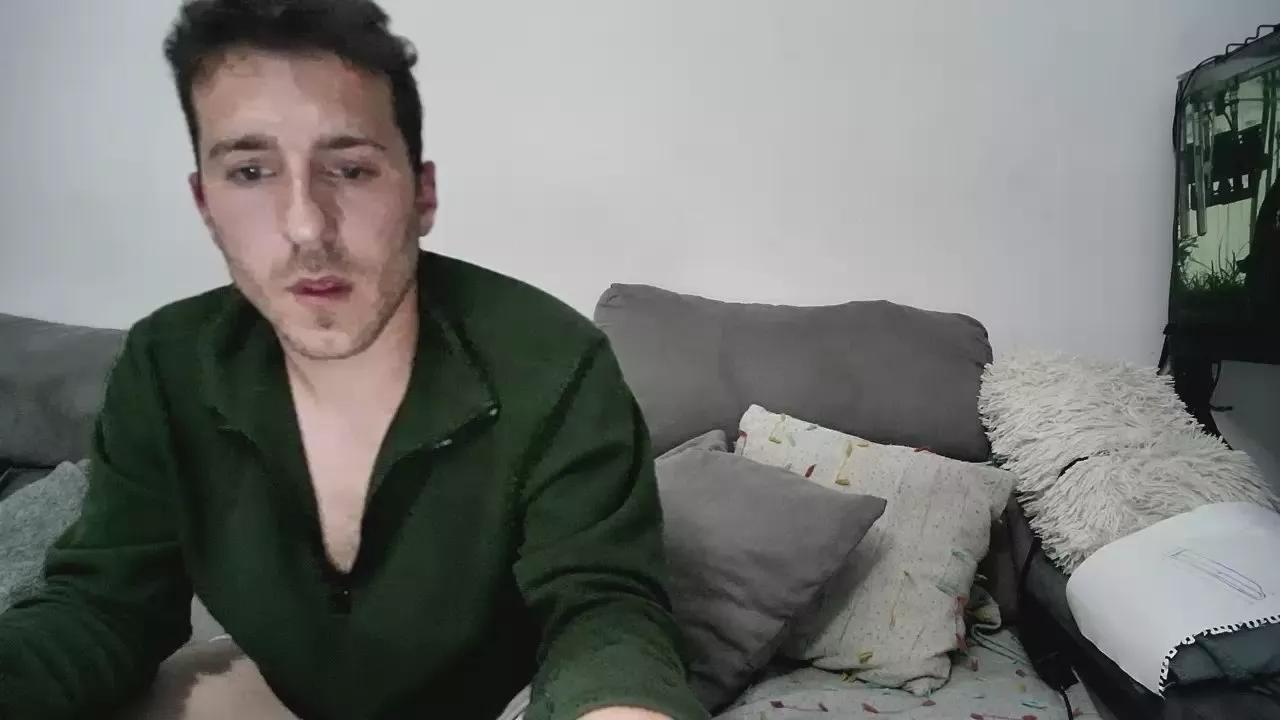 LuisPRV on Cam4 