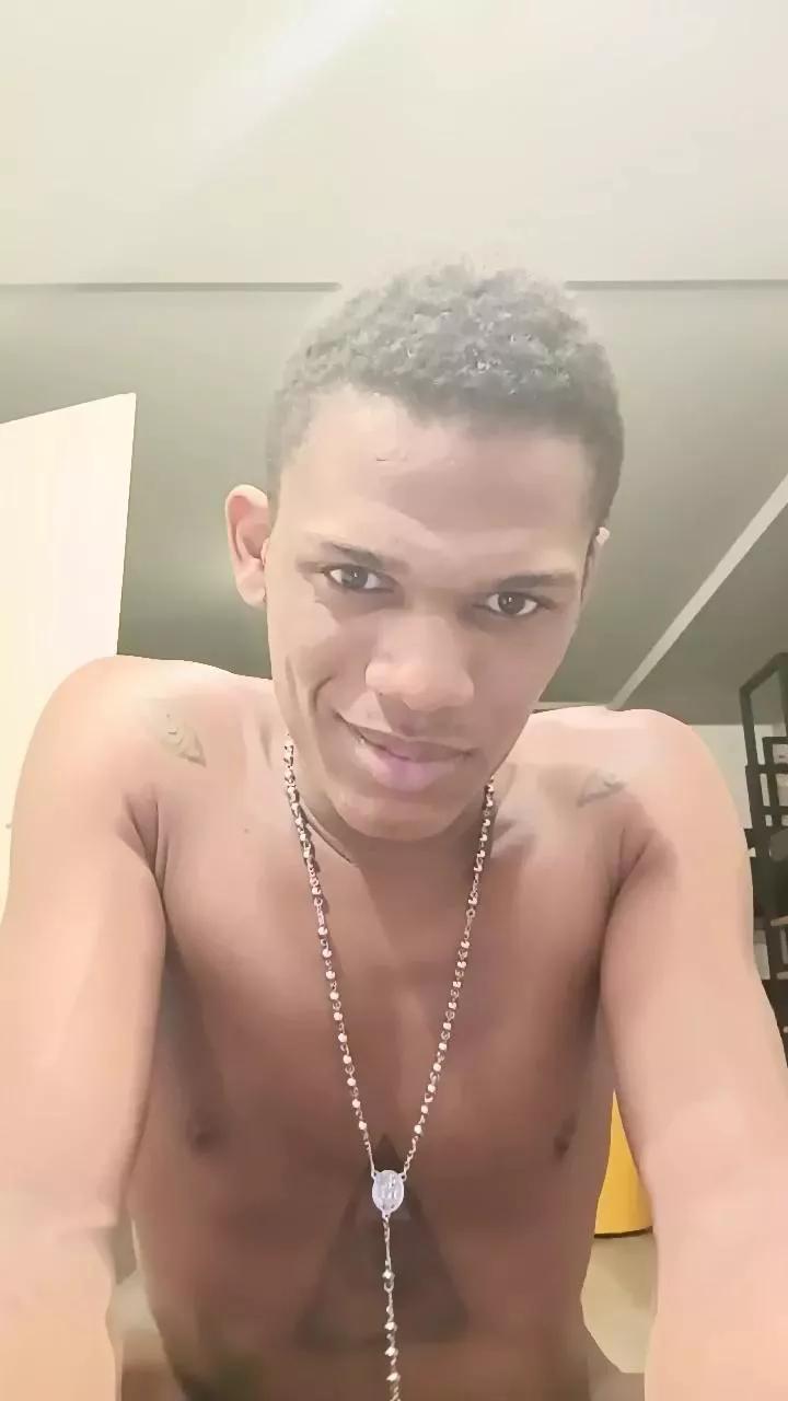Lukemajin on Cam4 