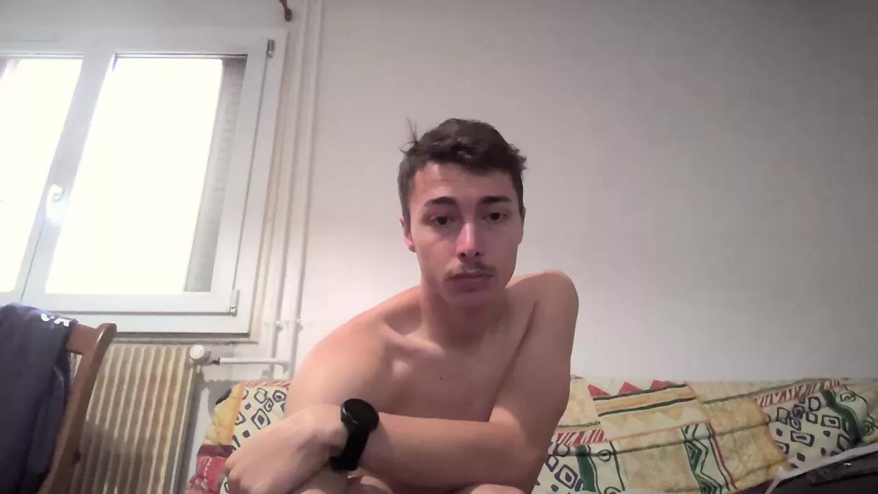lulucas38 on Cam4 