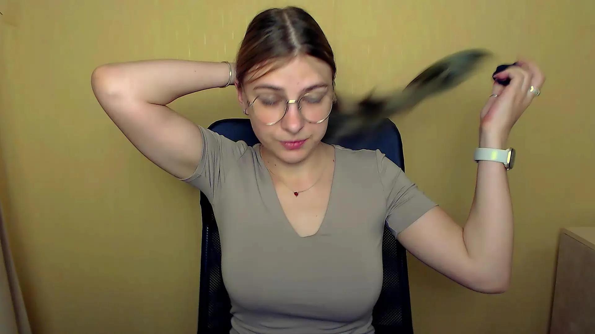 Offline Luna_Lush_ on Cam4