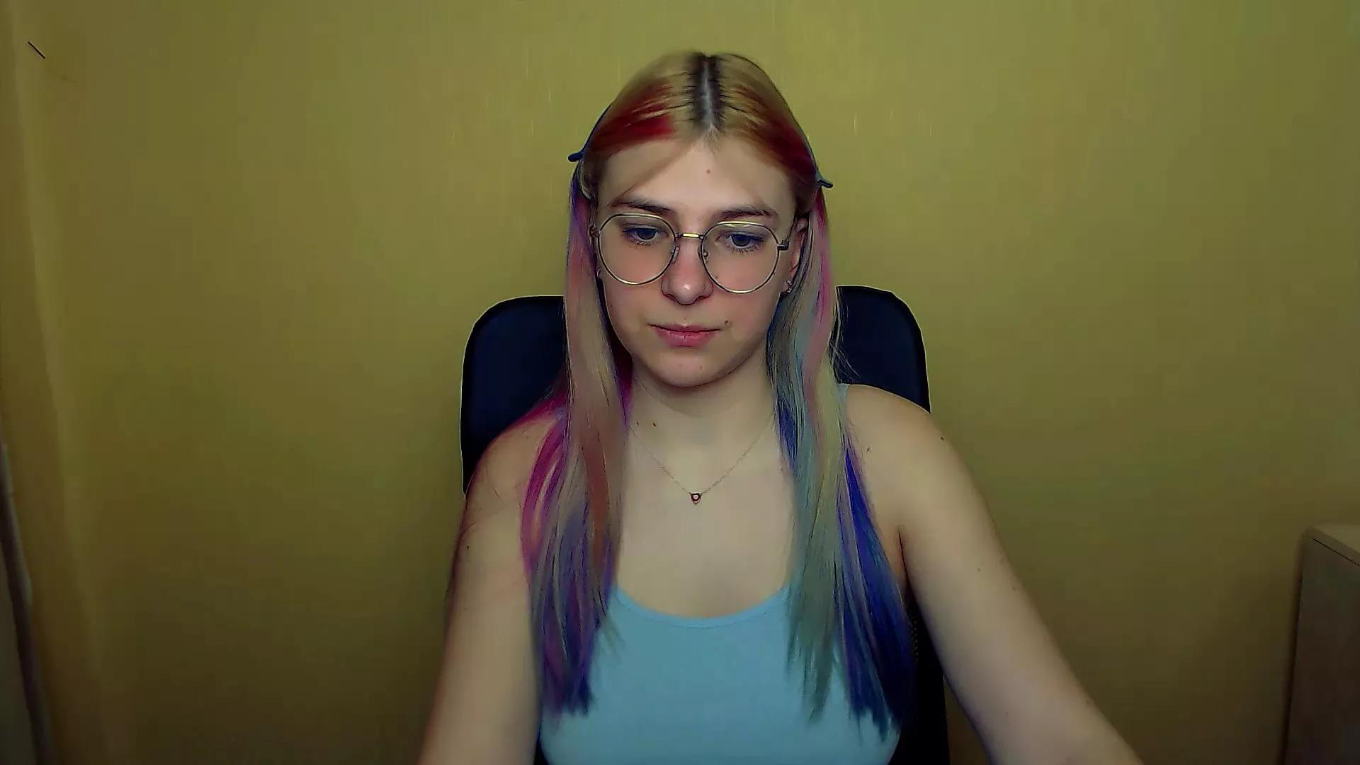 Offline Luna_Lush_ on Cam4