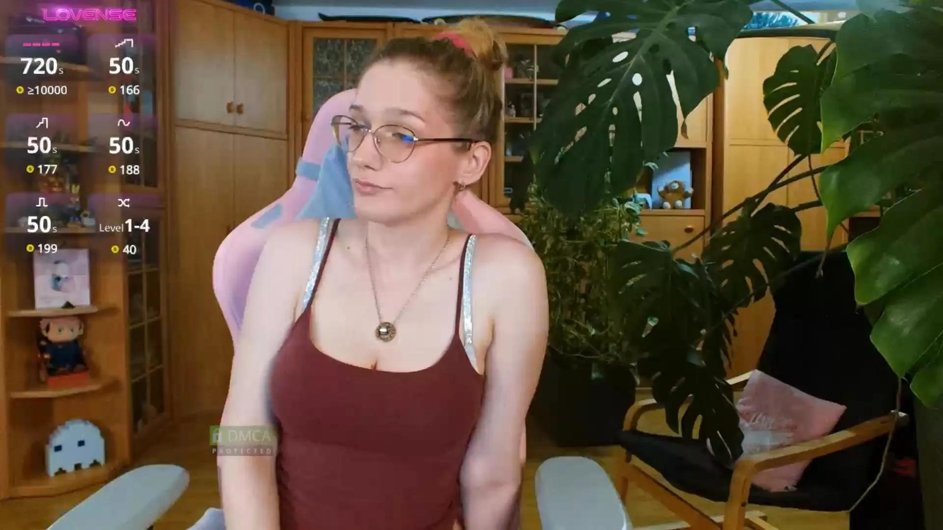 LunaNicole on Cam4 