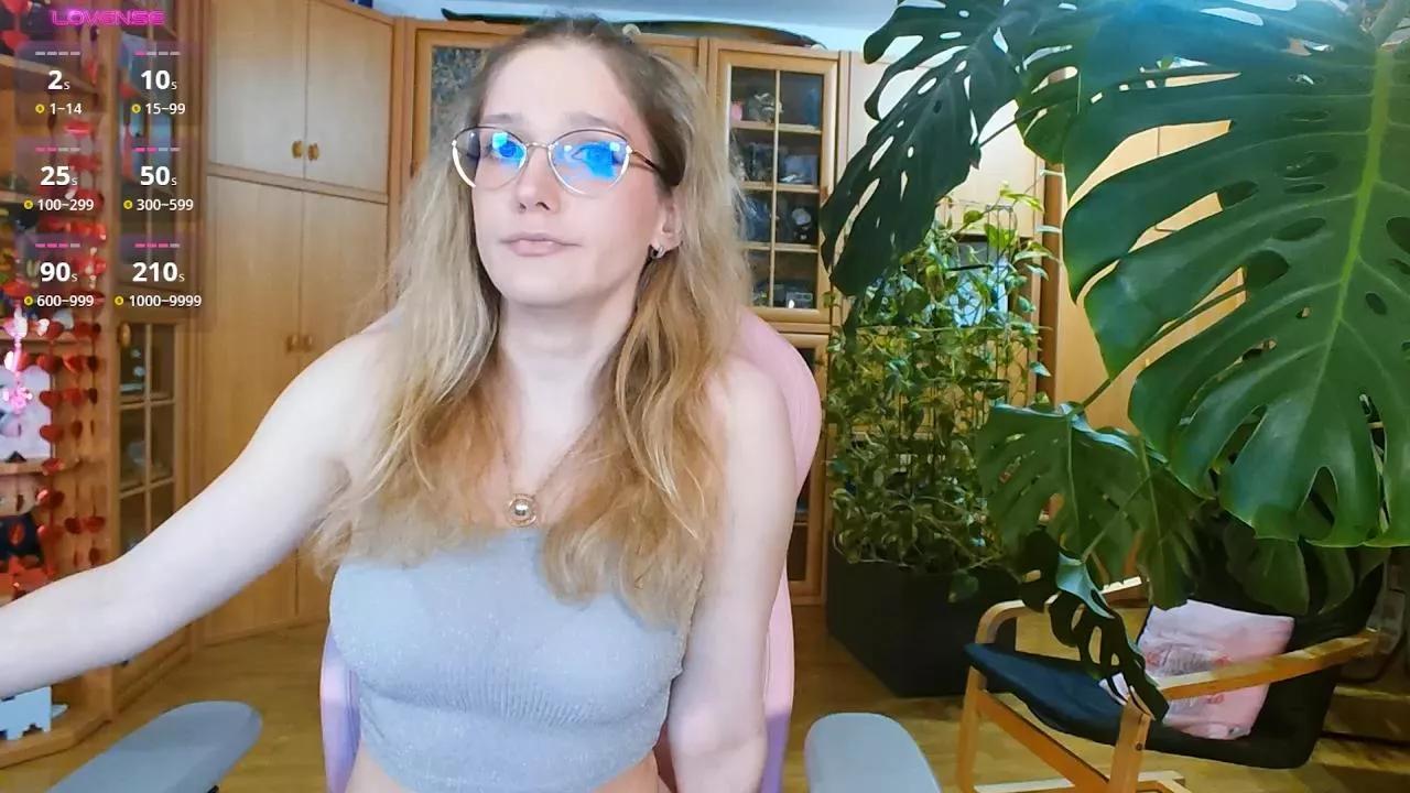 LunaNicole on Cam4 