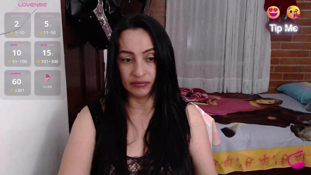 lunasw01 on Cam4 