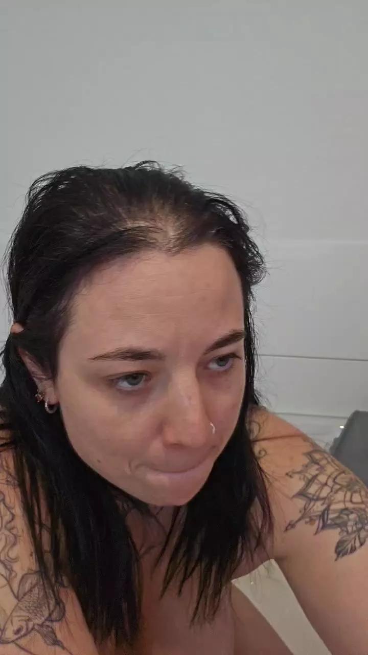lunaticminx on Cam4 