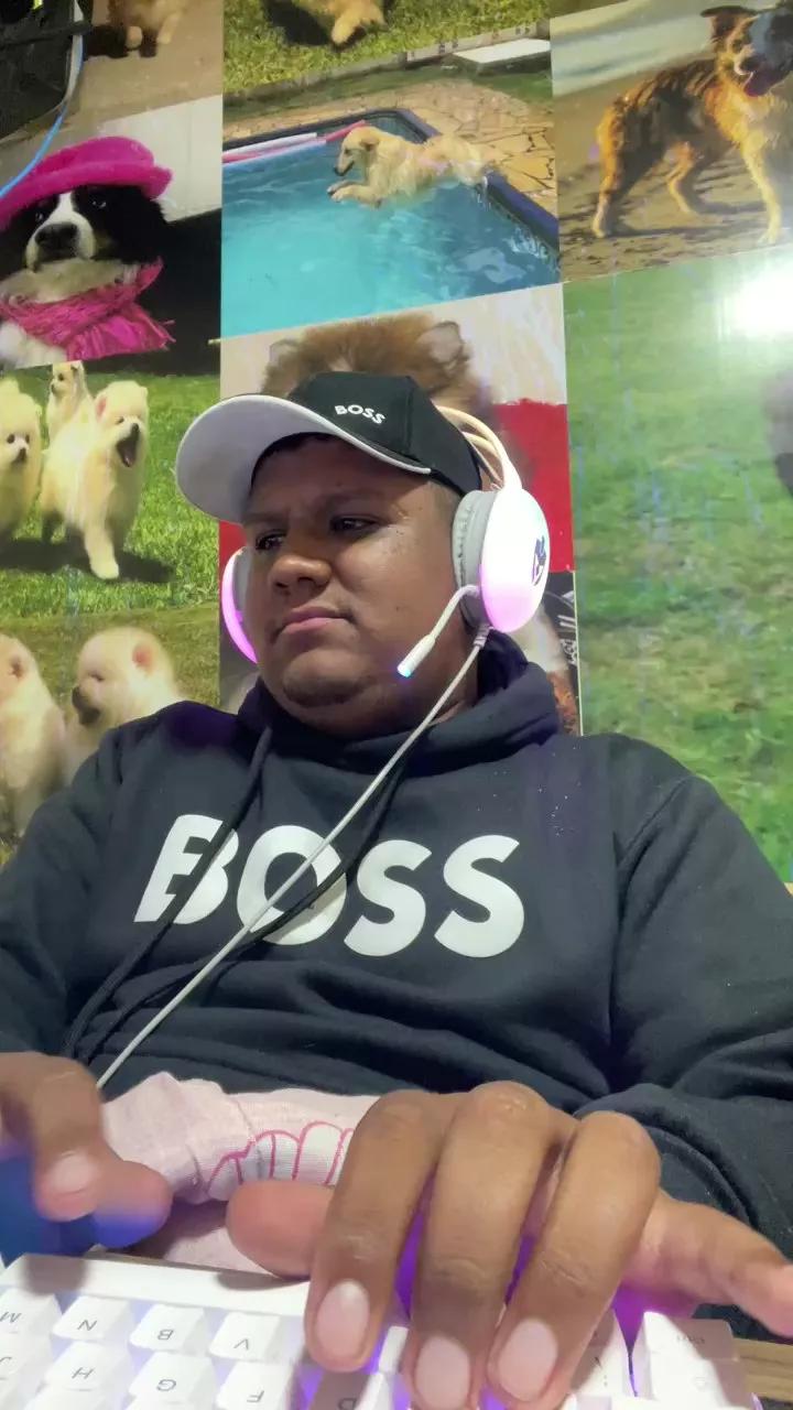 luquinhas_fun on Cam4 