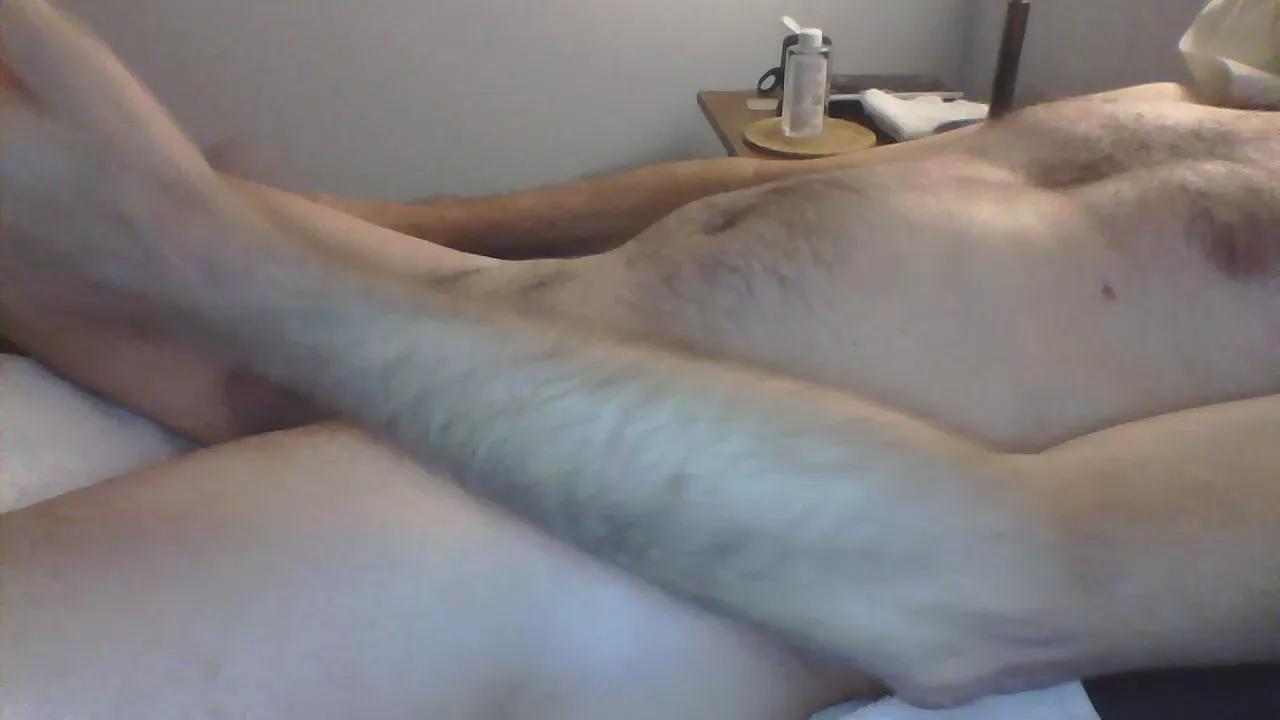 luvemfuzzy on Cam4 