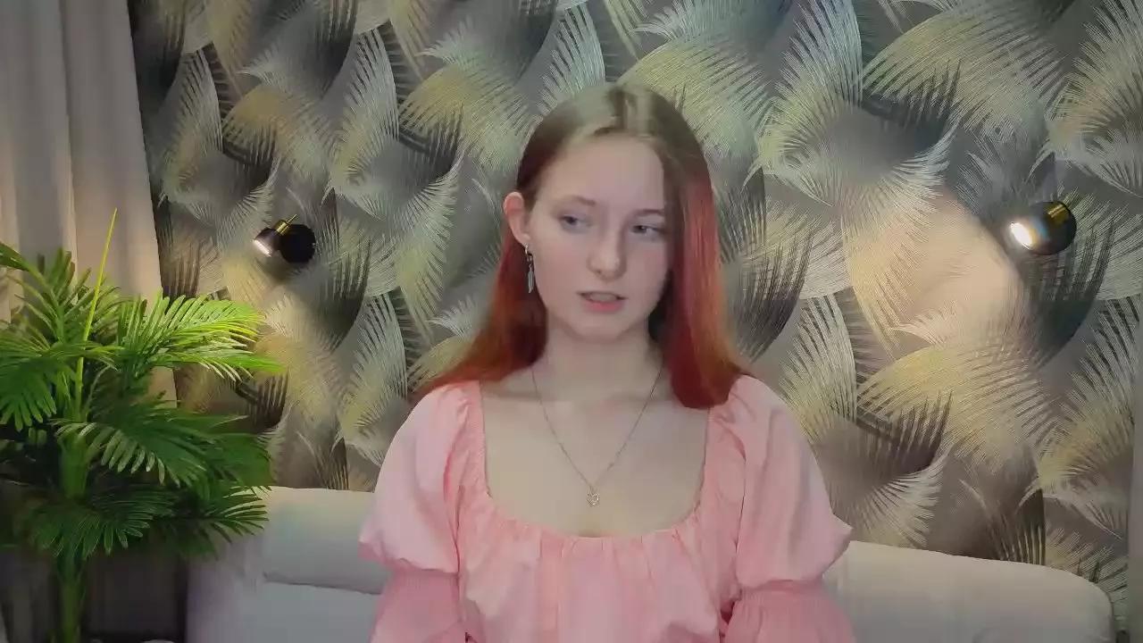 LynetEade on Cam4 