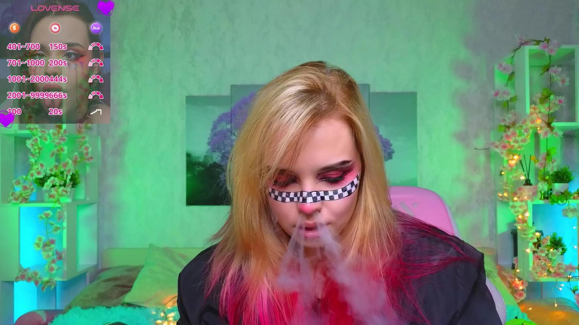 Freechat LynFlitton on Cam4