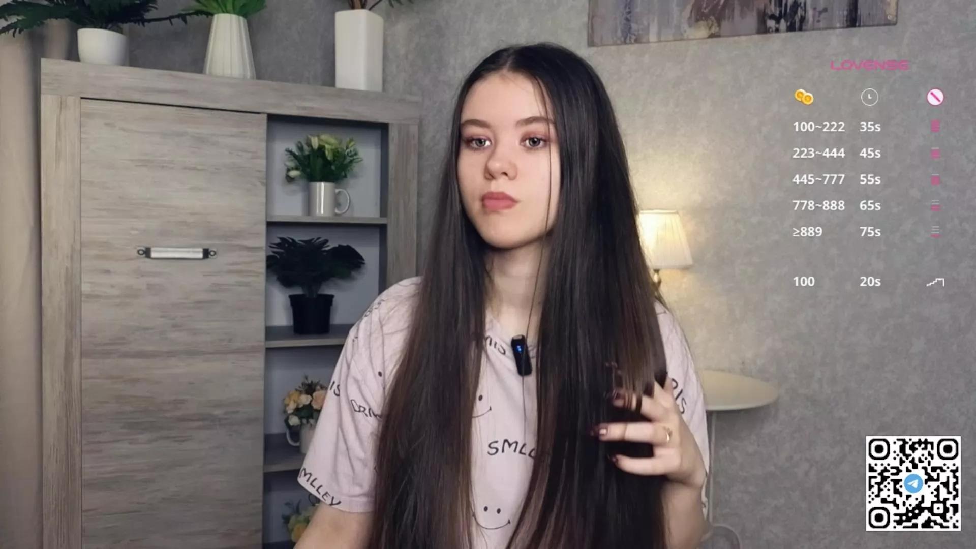 Freechat LynneForster on Cam4