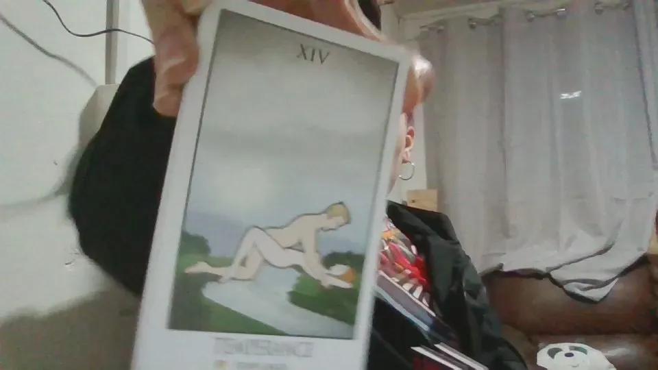 Offline Madamepiaceri on Cam4