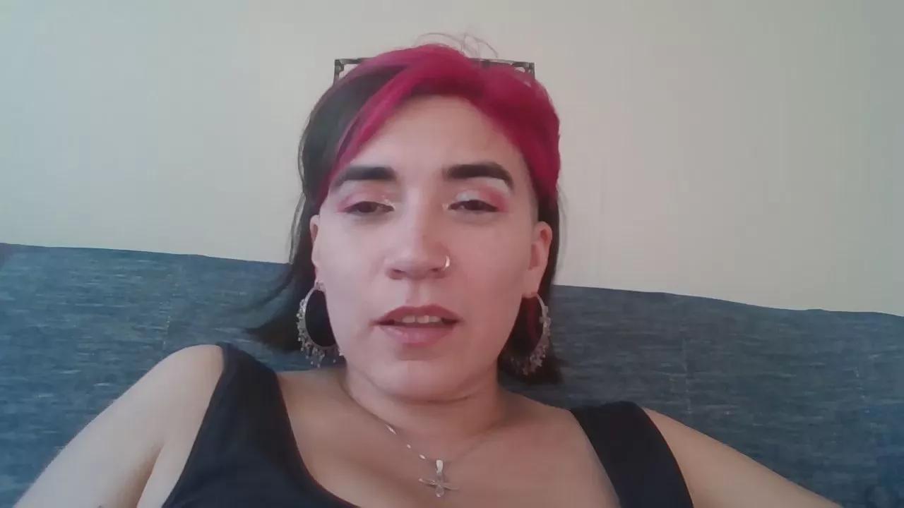 Offline Madamepiaceri on Cam4