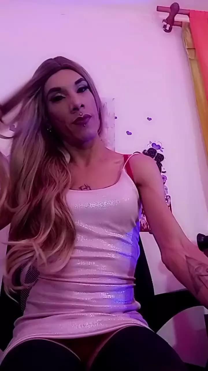 maddison_saenz2 on Cam4 