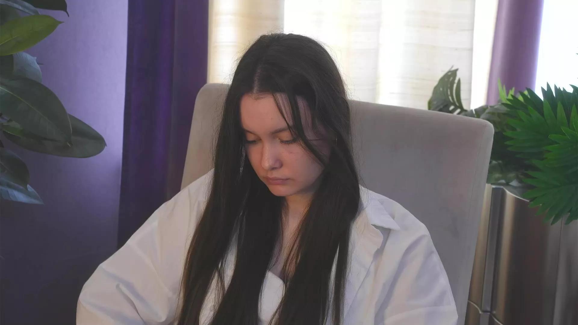 MaeBrookhouse on Cam4 