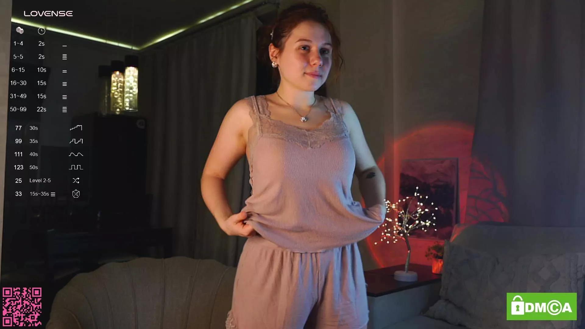 MaeGentile on Cam4 