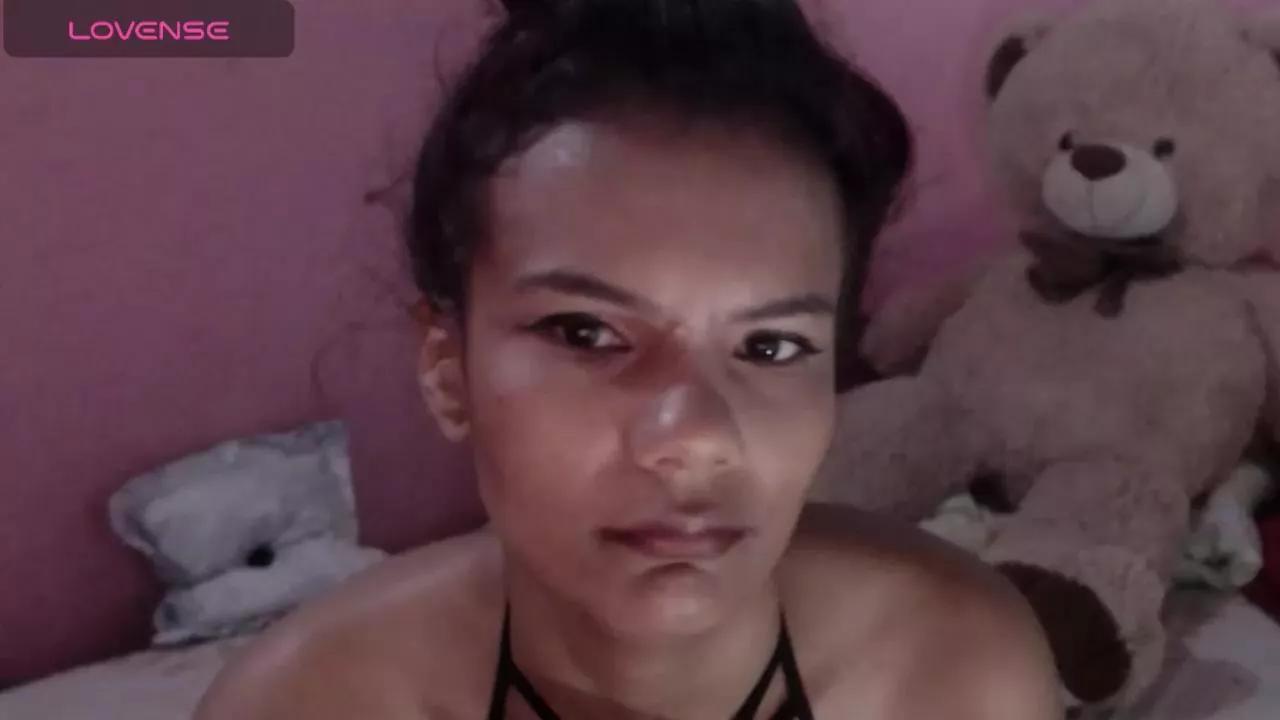 Maidy19 on Cam4 