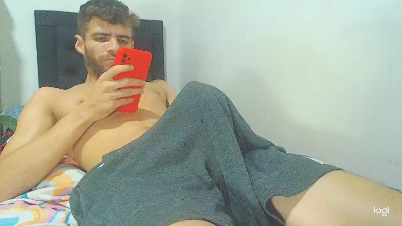 Offline maihton77 on Cam4