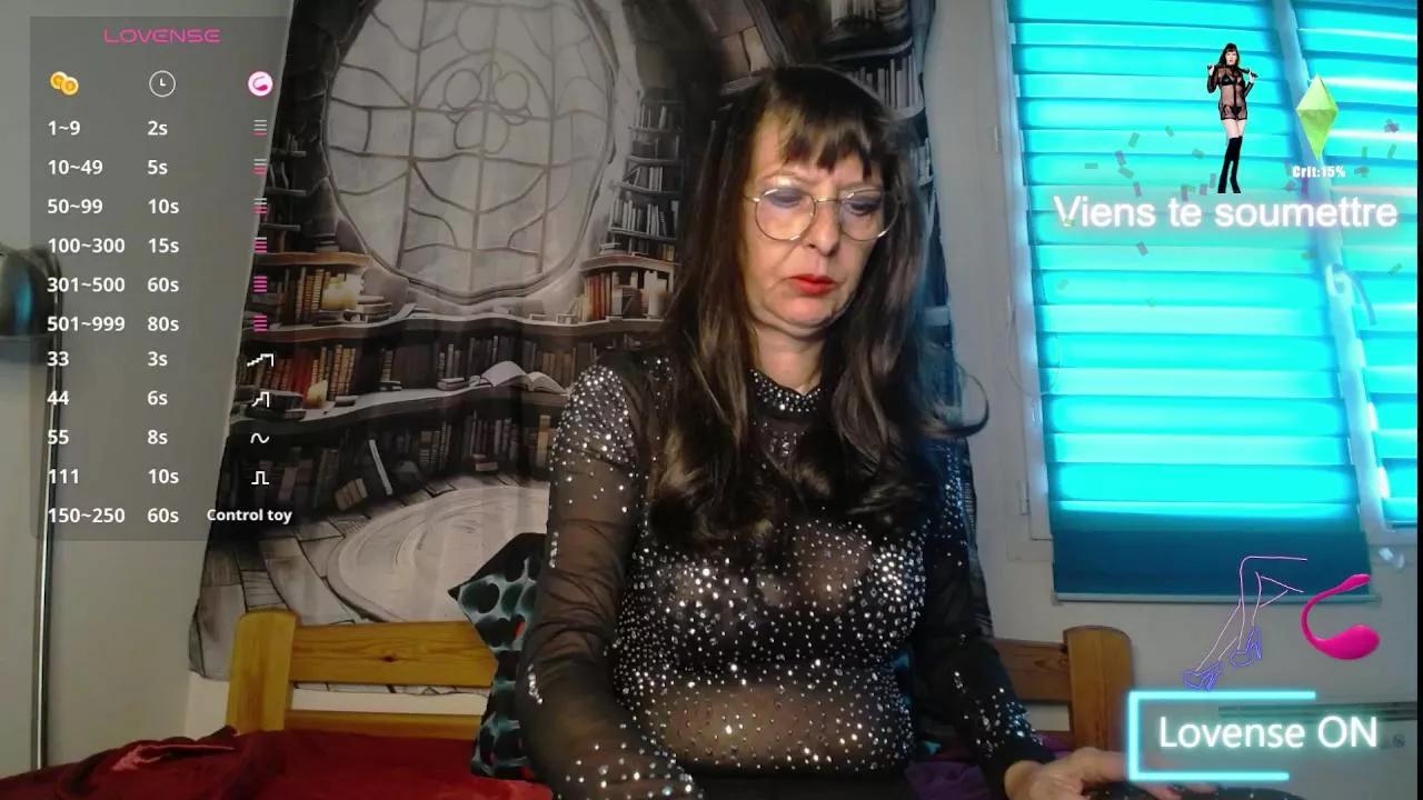MaitresseElsa on Cam4 