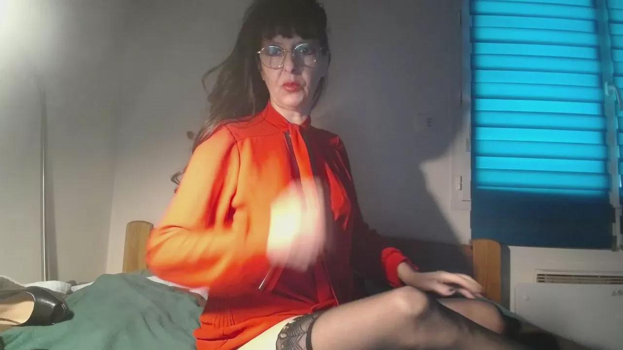 MaitresseElsa on Cam4 