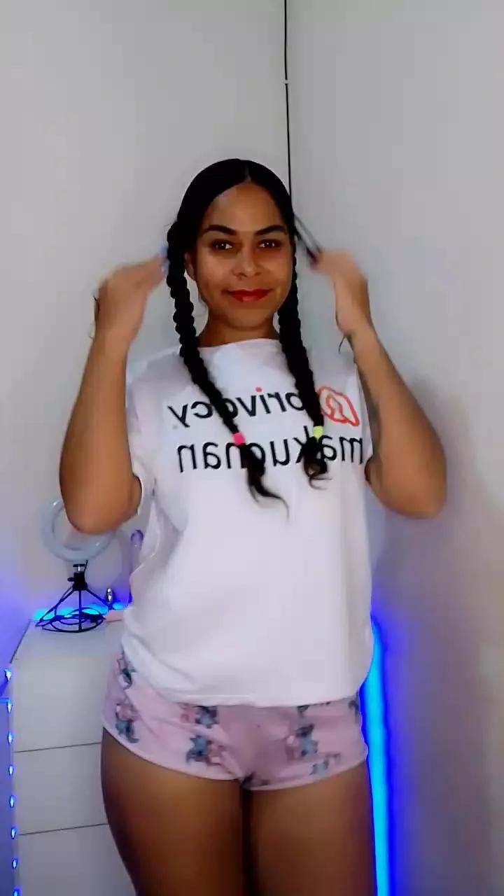 Offline Makuchan on Cam4