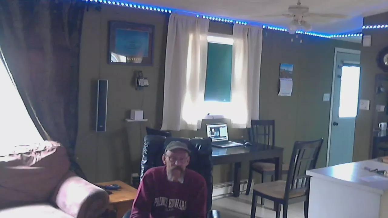 mapleman35 on Cam4 