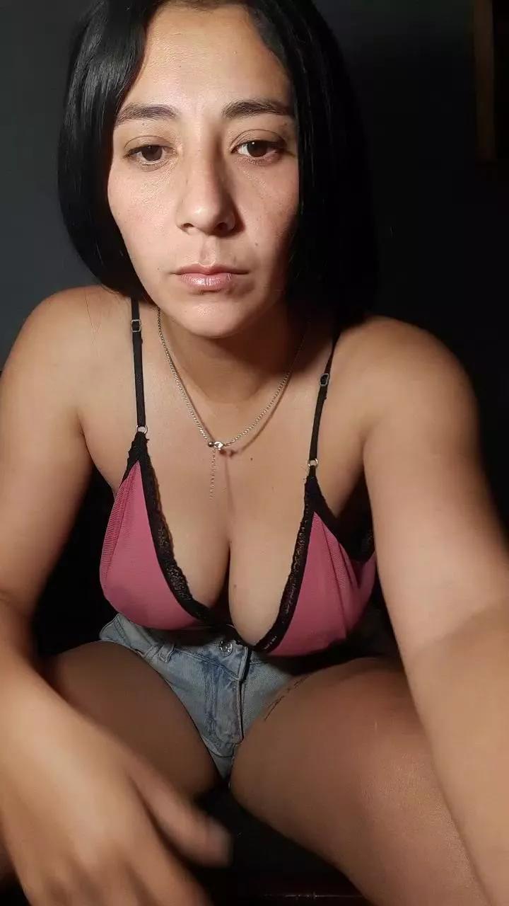 Marinax1 on Cam4 