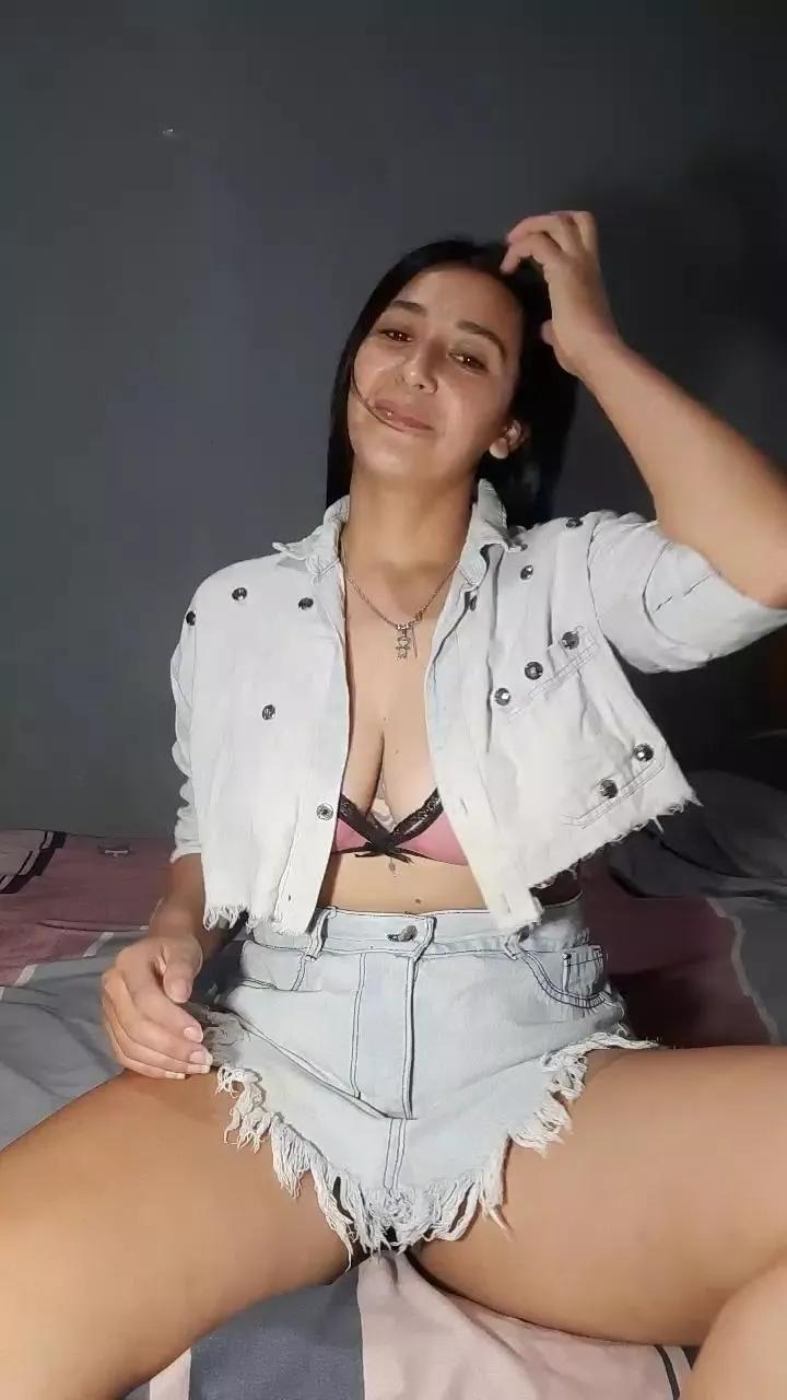Marinax1 on Cam4 