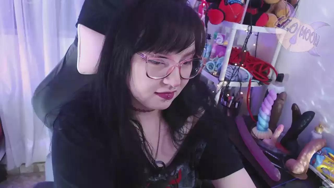 Marshall_Space on Cam4 