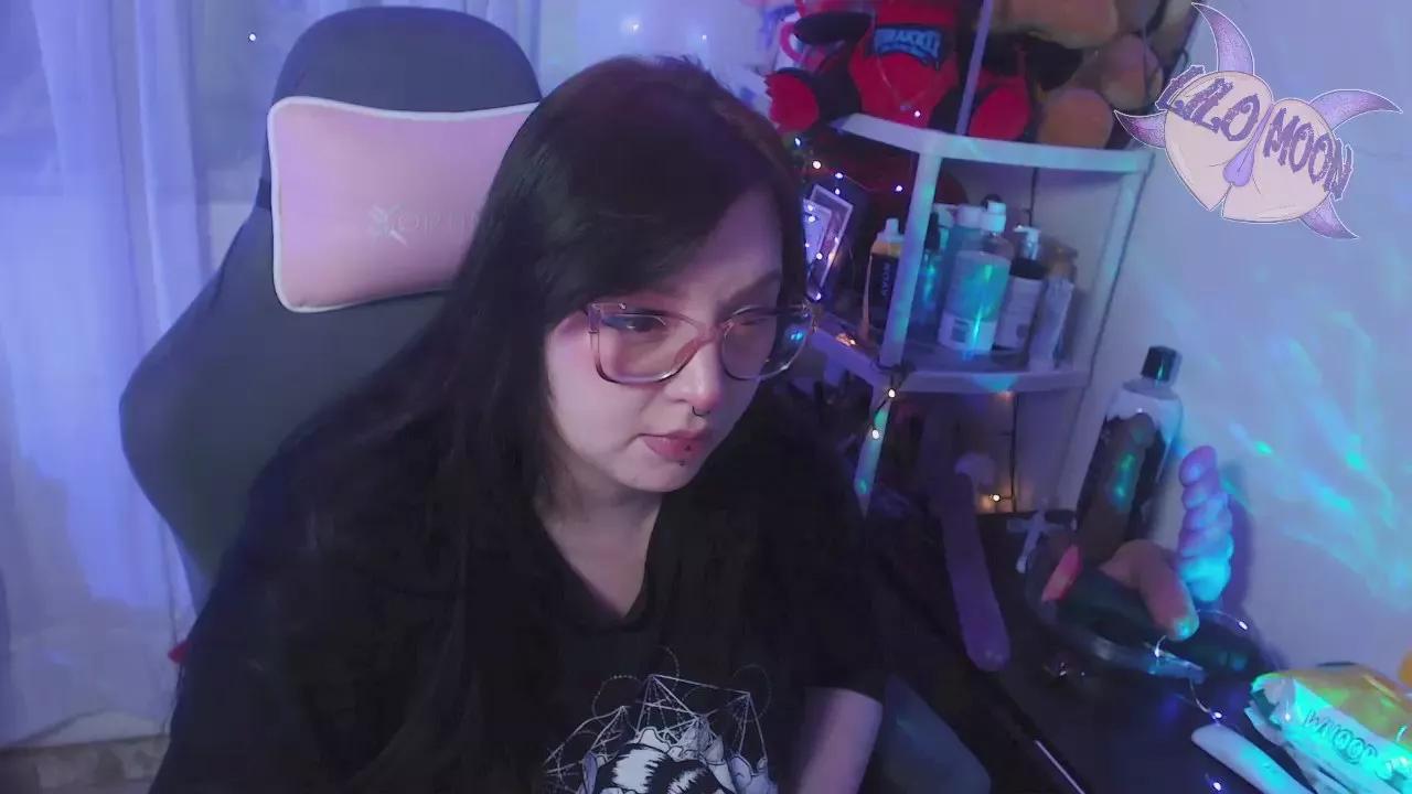 Marshall_Space on Cam4 