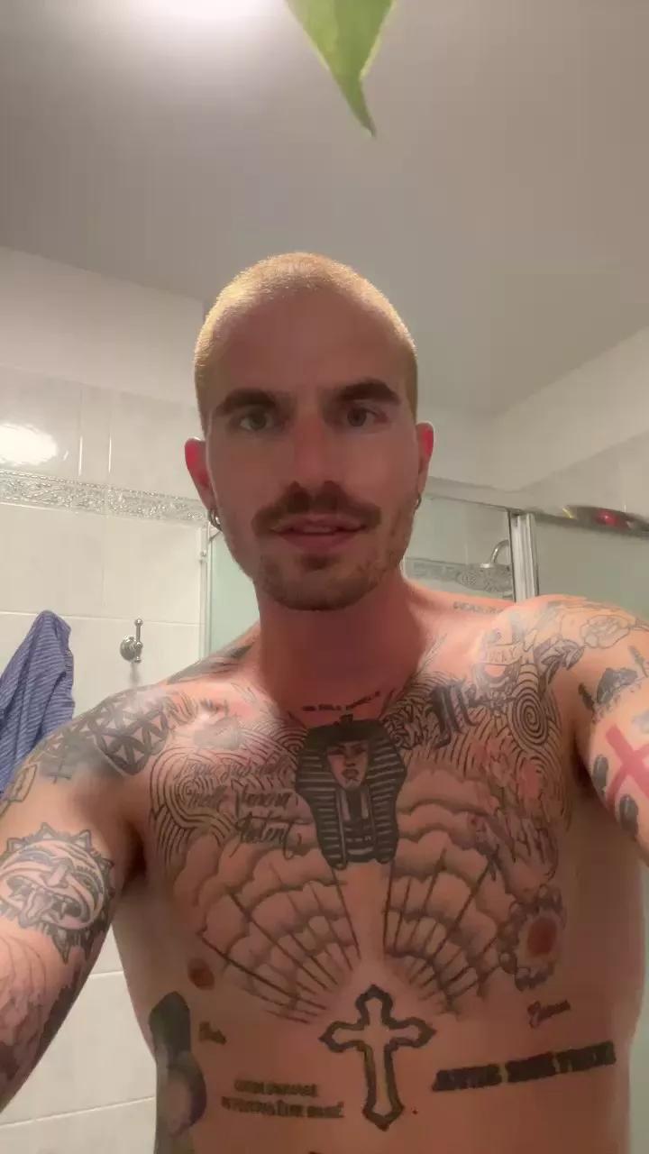 Offline matc_of on Cam4