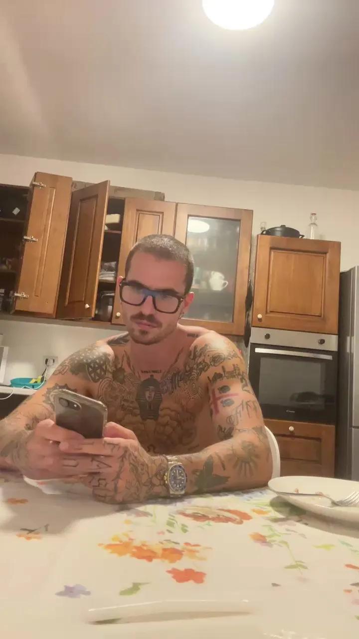 Offline matc_of on Cam4