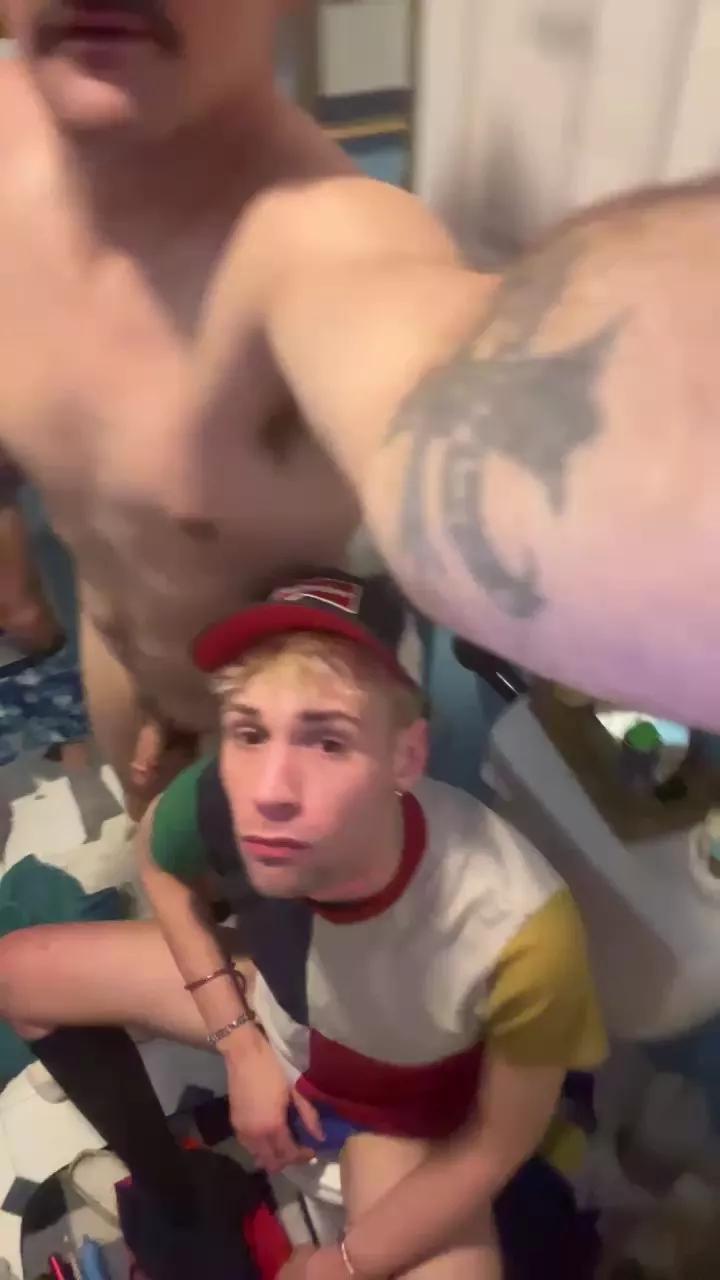 Mathewwjm on Cam4 