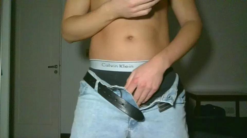 Offline Matiasss214 on Cam4