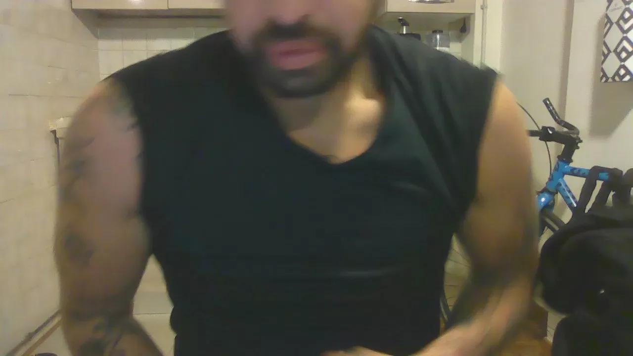 Matteoyves on Cam4 