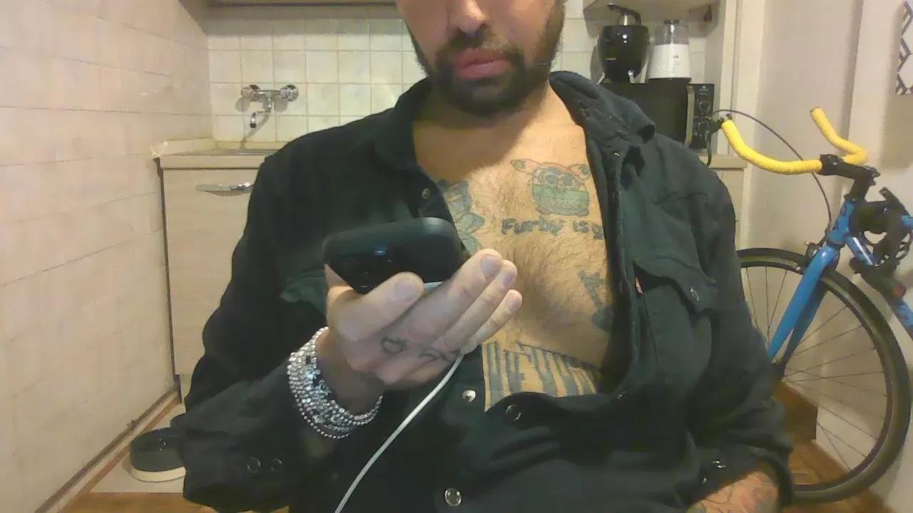 Matteoyves on Cam4 