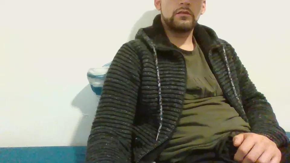 Mattuu25 on Cam4