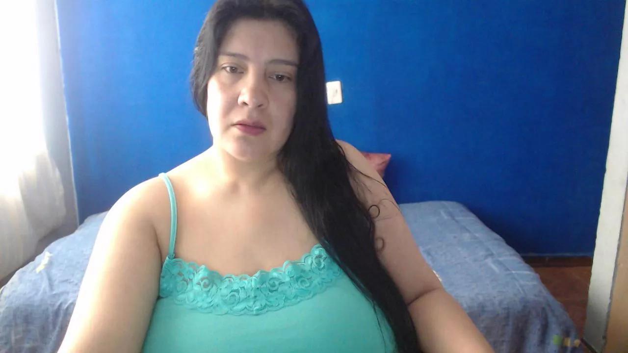 matureealexa on Cam4 