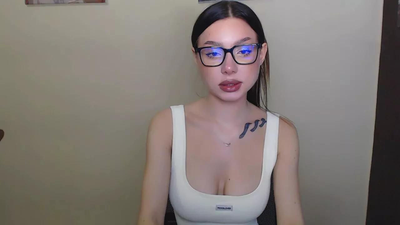 maxi_sweetheart on Cam4 