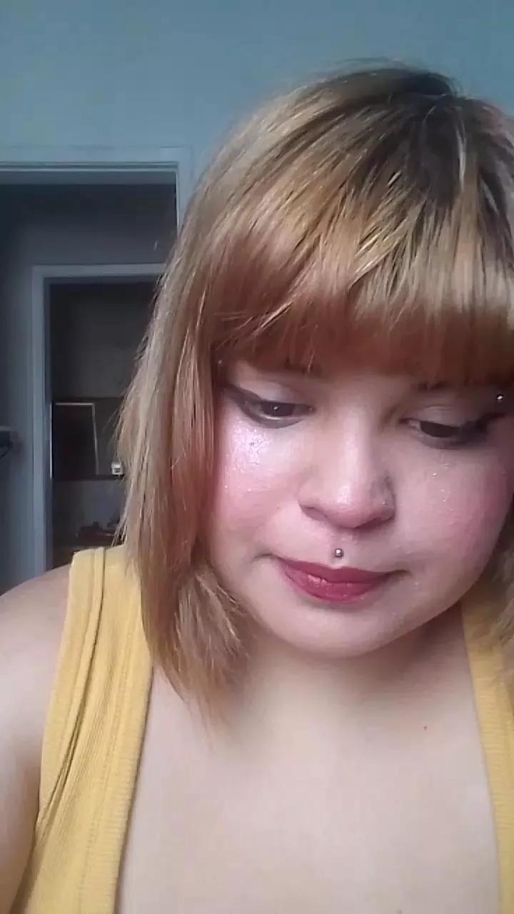 Maxylovely on Cam4 
