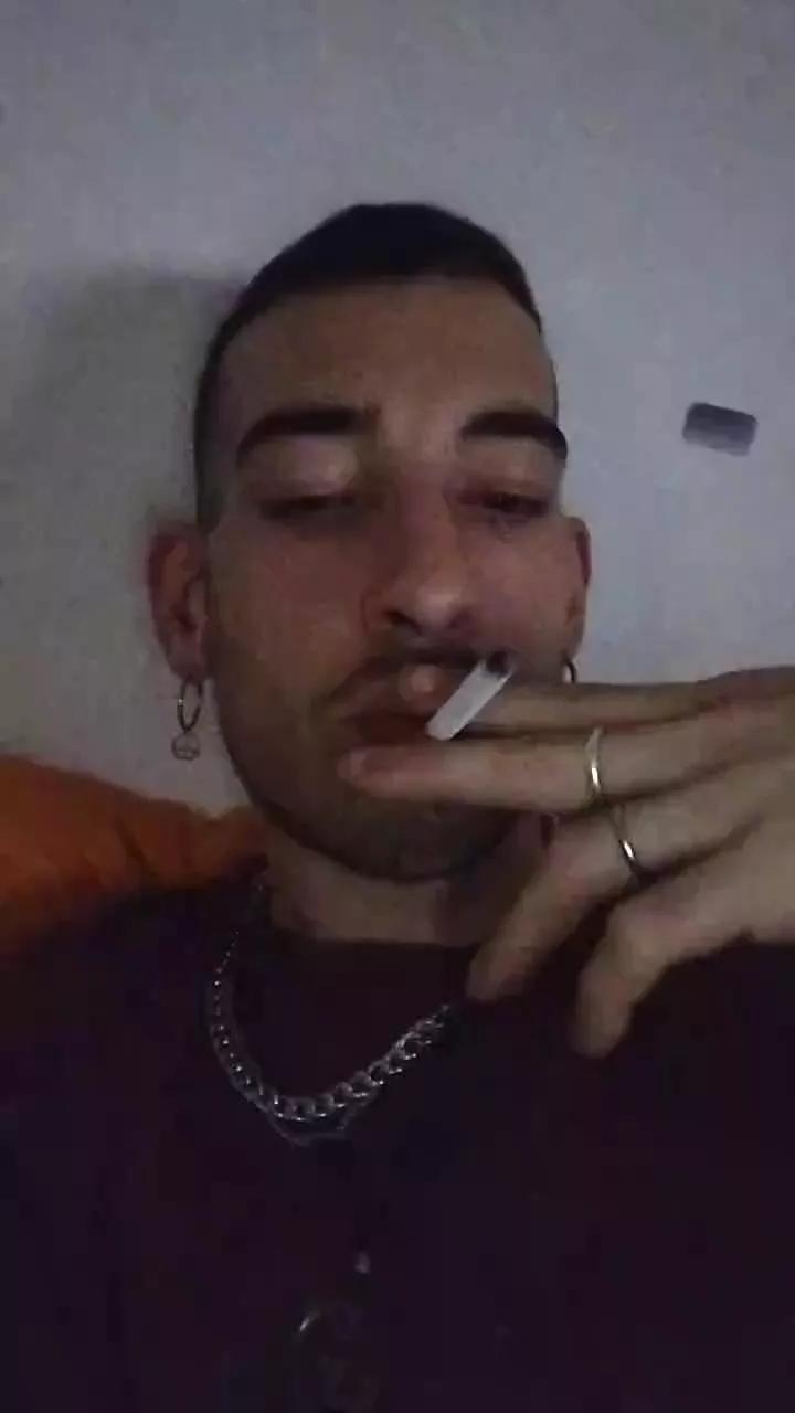 Meastroboris95 on Cam4 