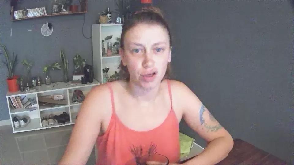 Freechat mediadescocida on Cam4