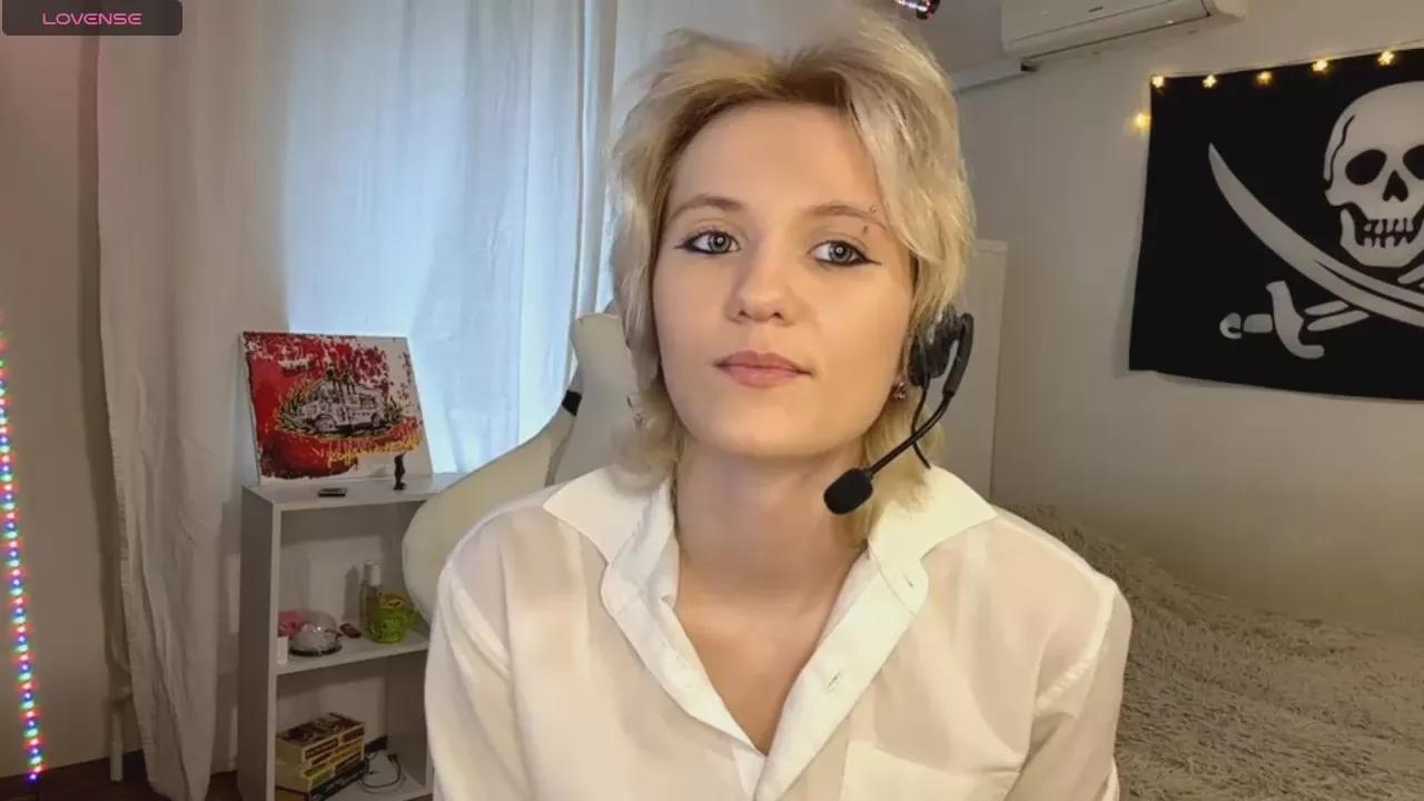 MeganCurson on Cam4