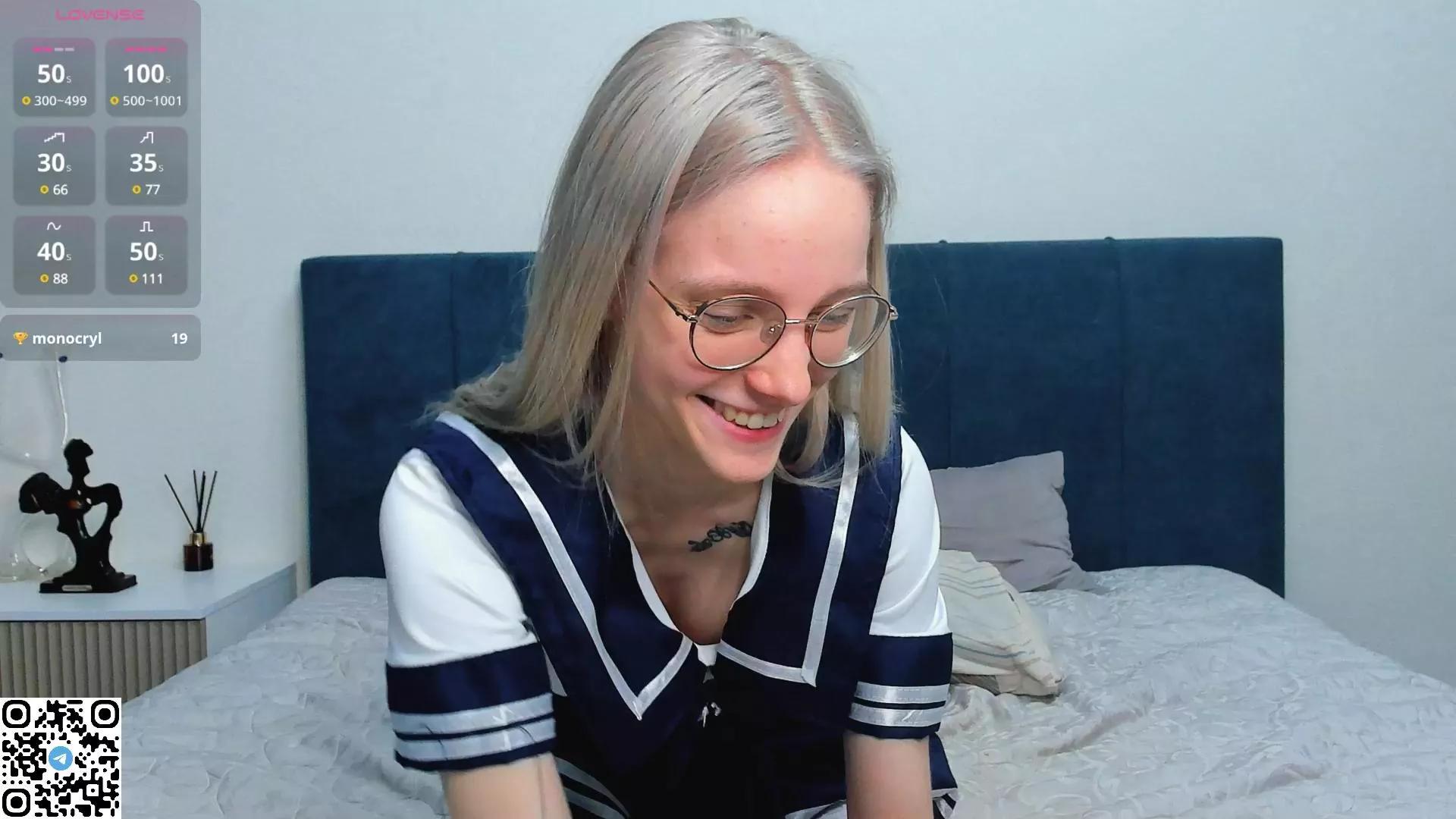 MeganFrost on Cam4 
