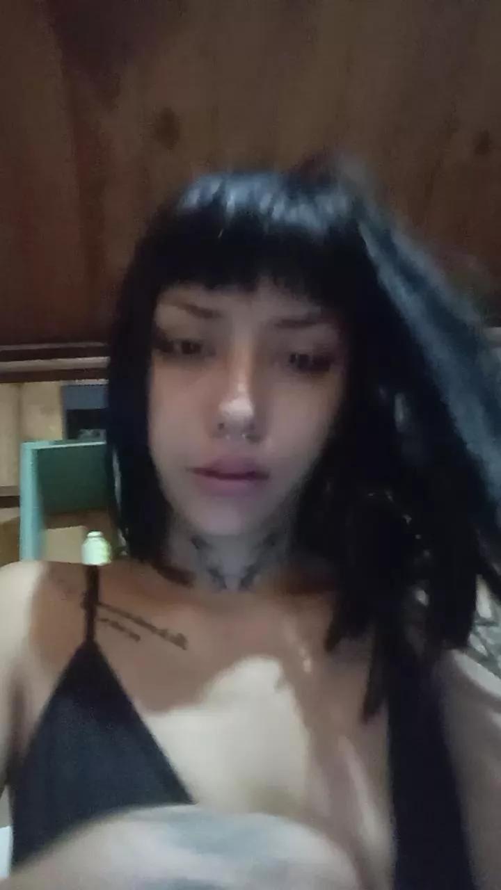melilezcan5 on Cam4 