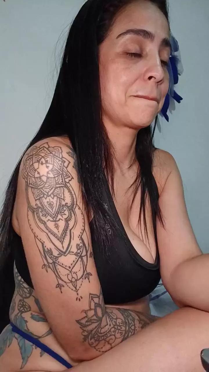 melishanton on Cam4 