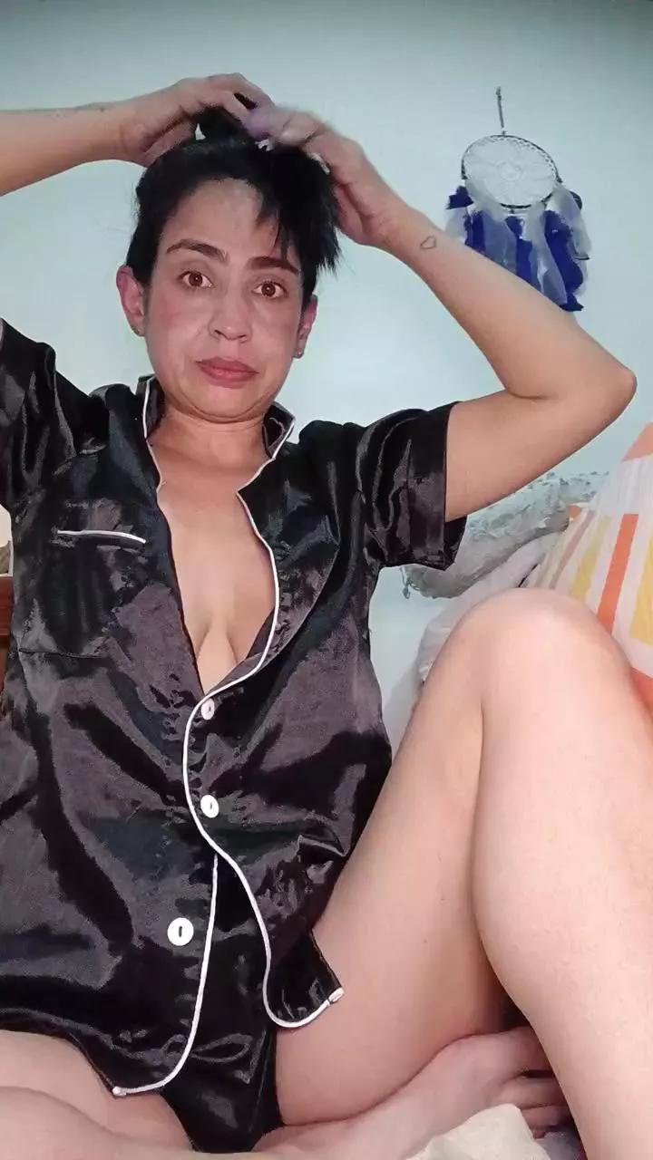 melishanton on Cam4 
