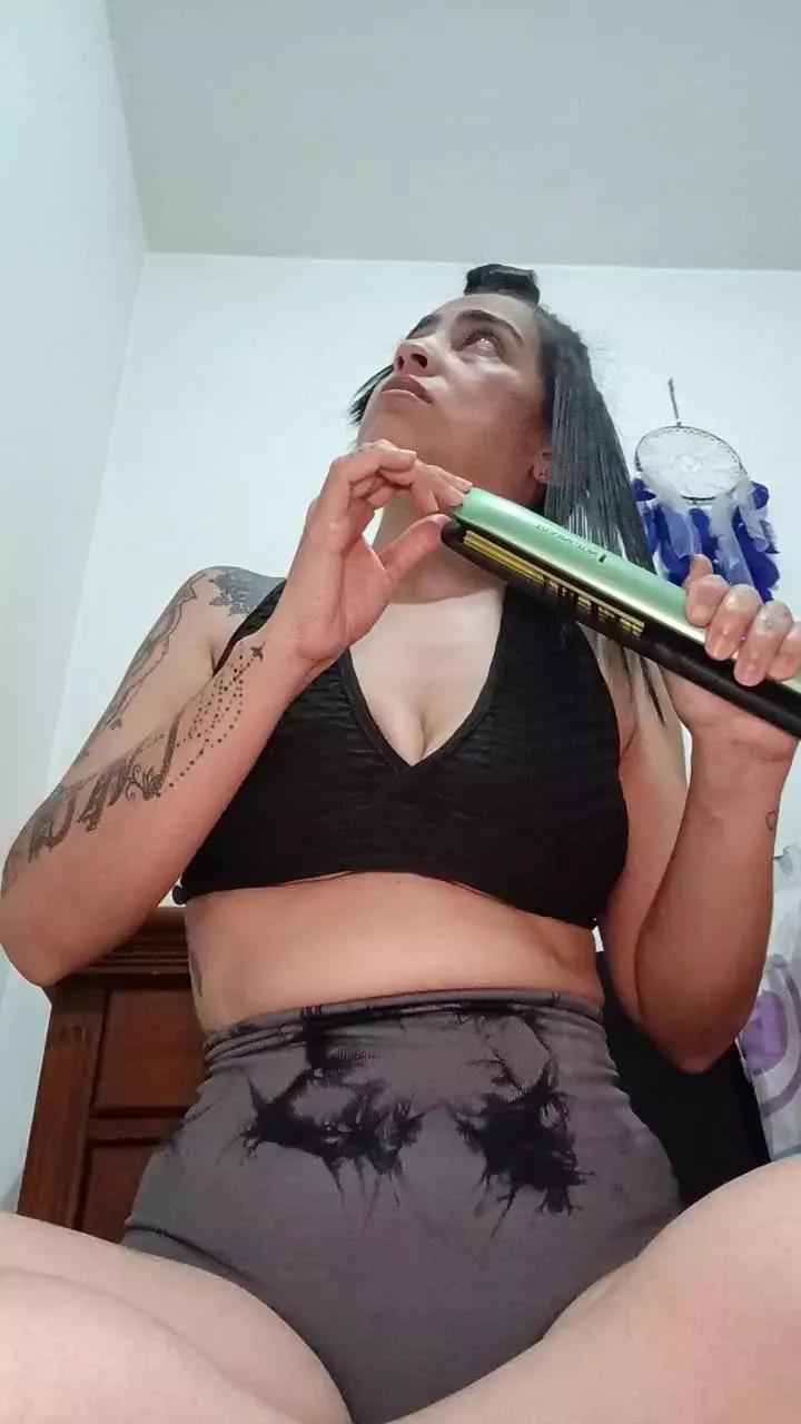 melishanton on Cam4 