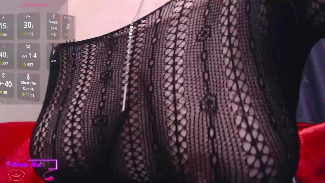 Mia_BabyBOO on Cam4 