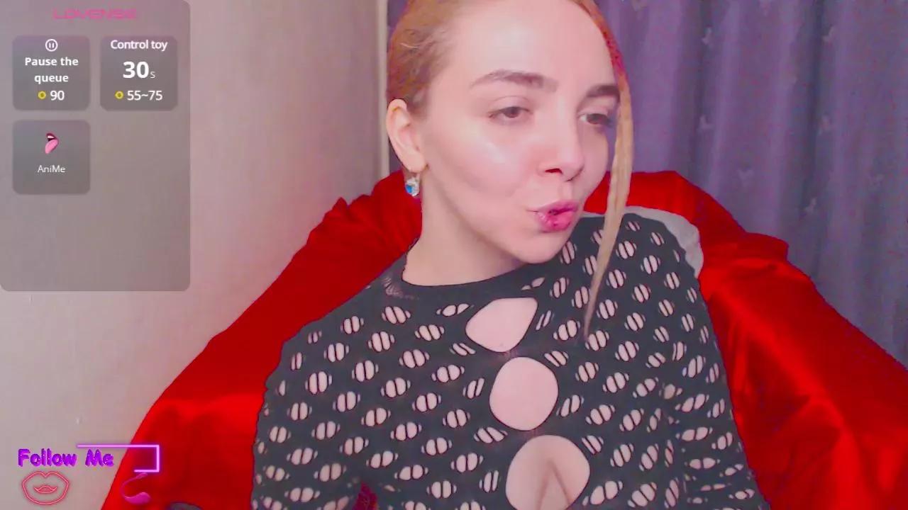 Mia_BabyBOO on Cam4 