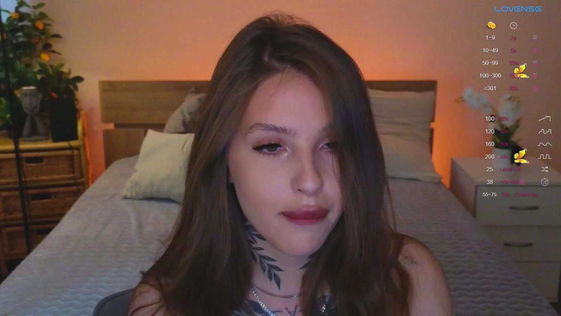 MiaChase on Cam4 